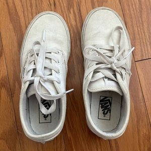 vans white sneakers